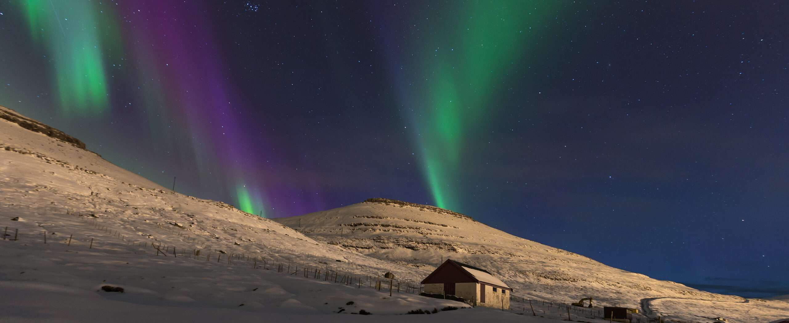 Northern light, night between 6 and 7 March 2016. Klaksvik, Faroe islands Alessio Mesiano / @Alessio Mesiano